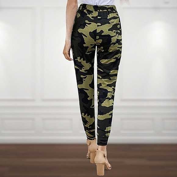 CAMOUFLAGE JOGGER PANTS - Picture 7 of 8